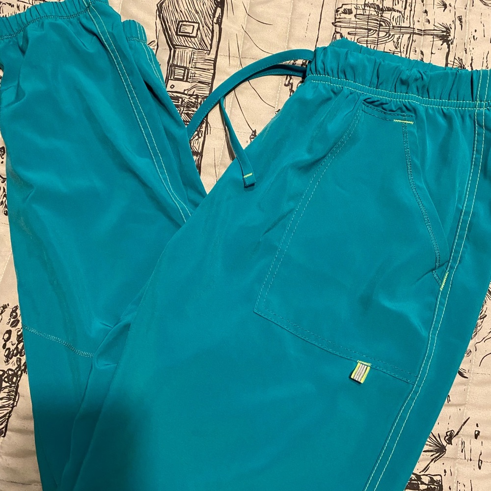 Scrubstar jogger pants